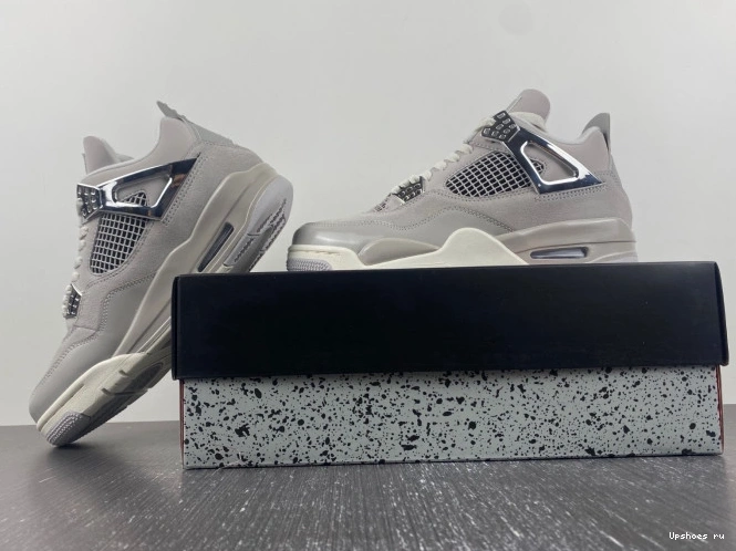 Retro Jordan AQ9129-001 Frozen Moments 4   0807